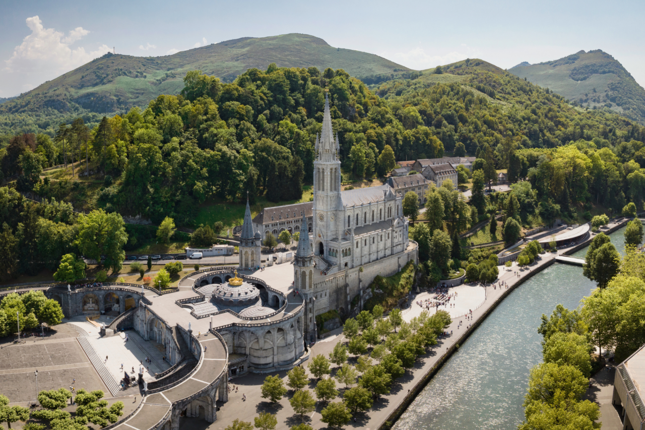 Viaggio a Lourdes: nel mistero di Bernadette