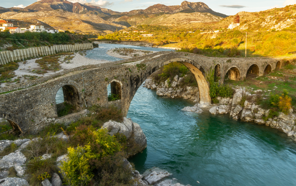 Albania: Dove le fedi so parlano e il silenzio ha voce