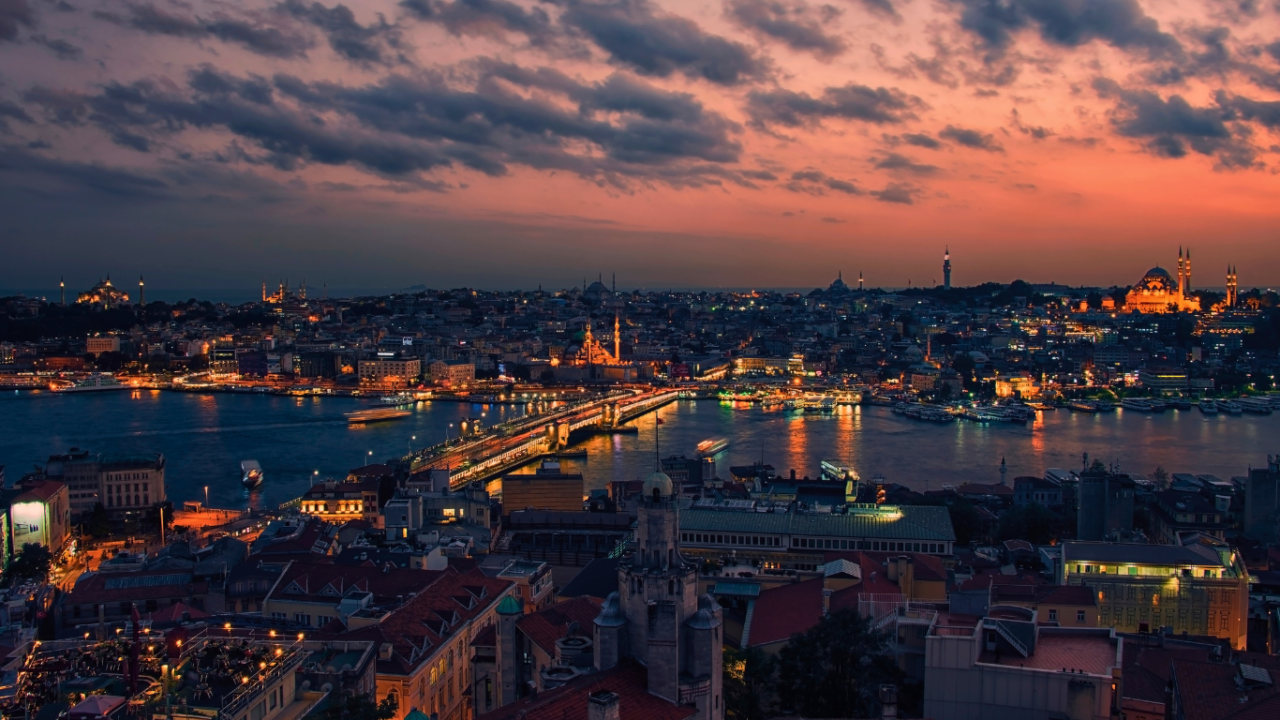 Istanbul a Capodanno: la città dalle due anime