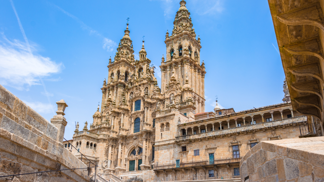 Viaggio spirituale in Portogallo: Pasqua a Santiago de Compostela e Fatima